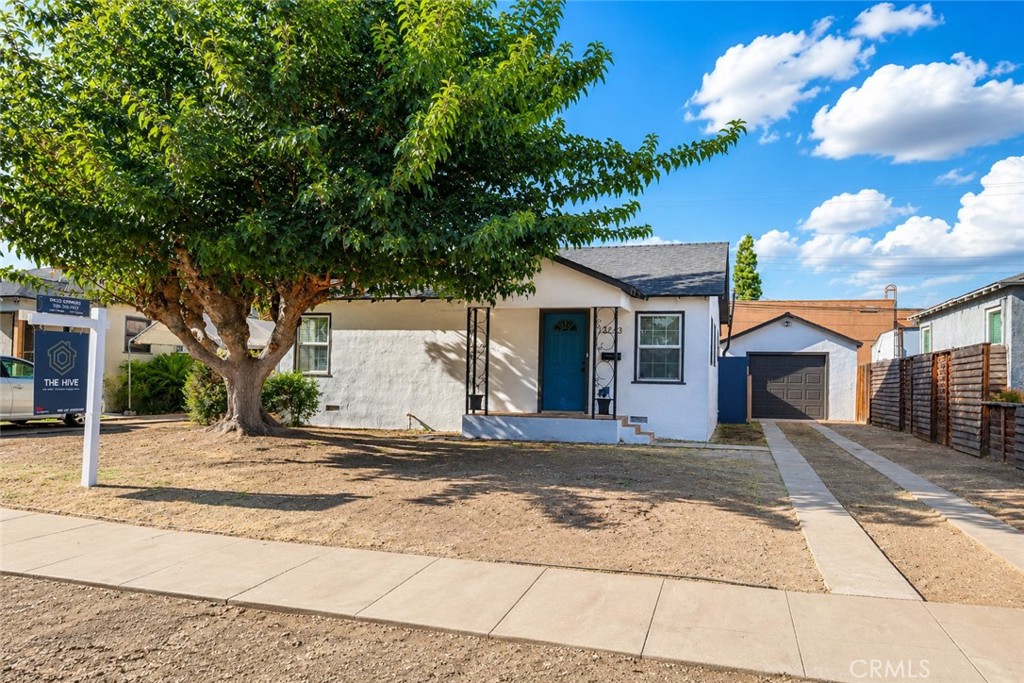 main property photo 20