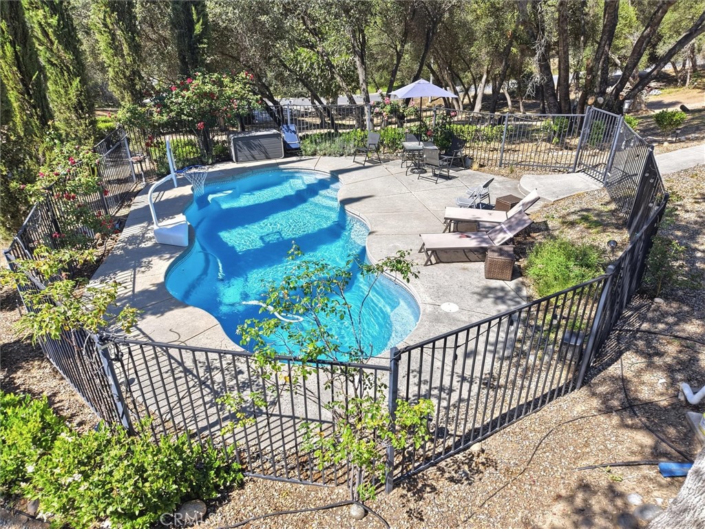 main property photo 46