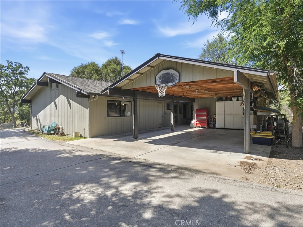 main property photo 5