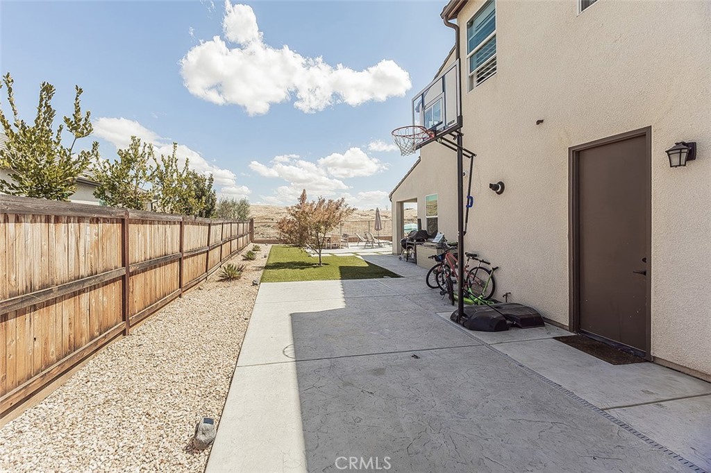 main property photo 59