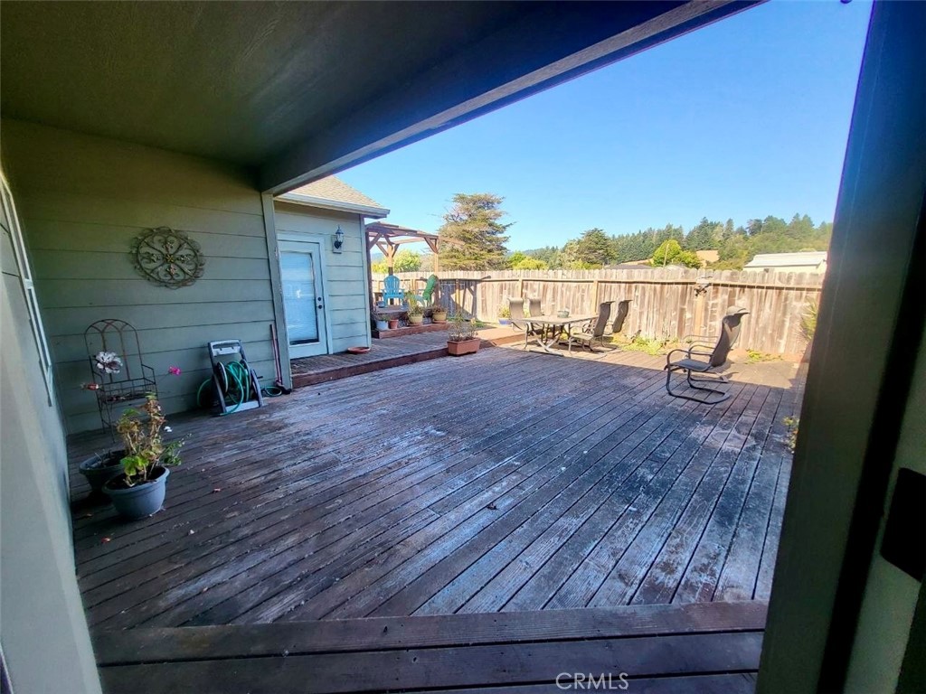 main property photo 30