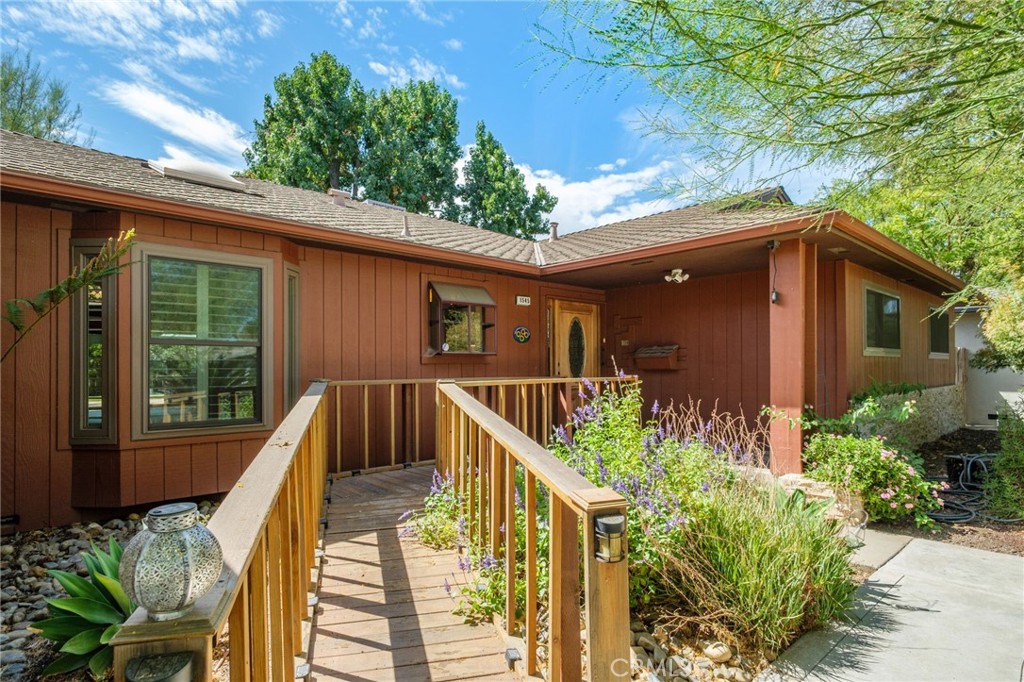main property photo 6