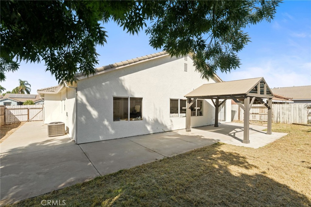 main property photo 32