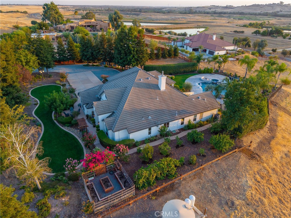 main property photo 42