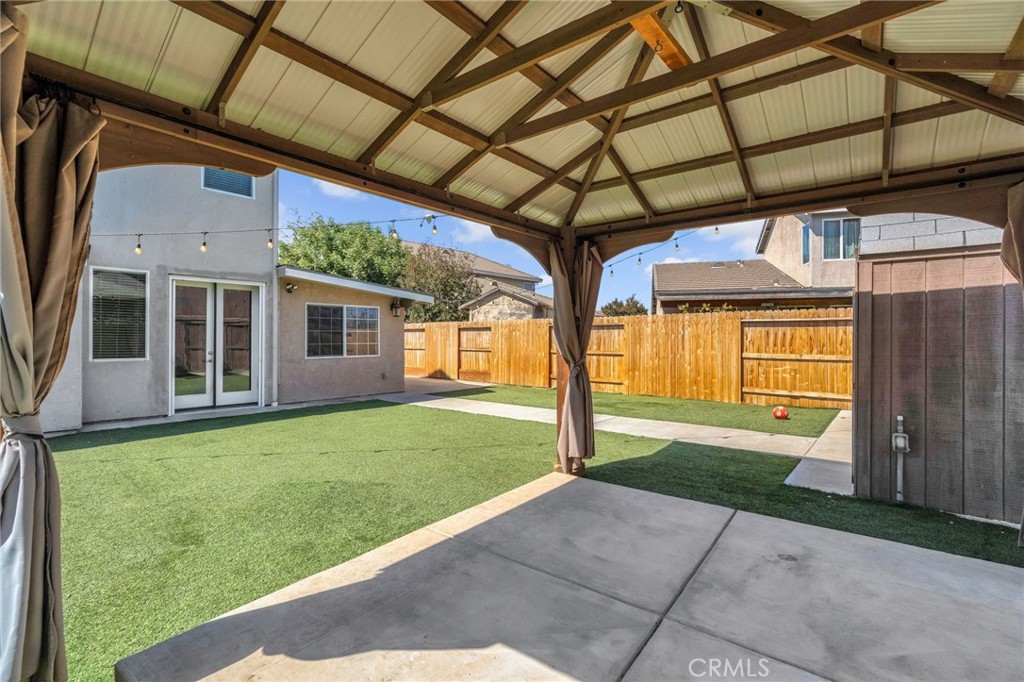 main property photo 43