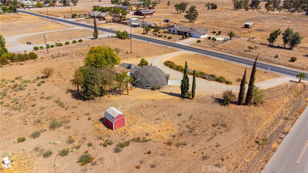 main property photo 40