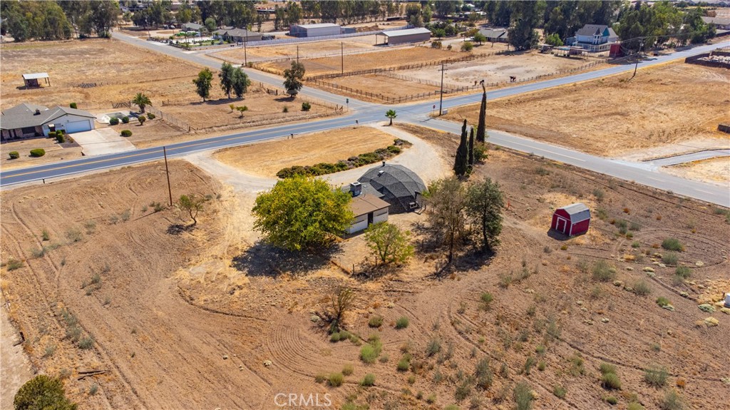 main property photo 41