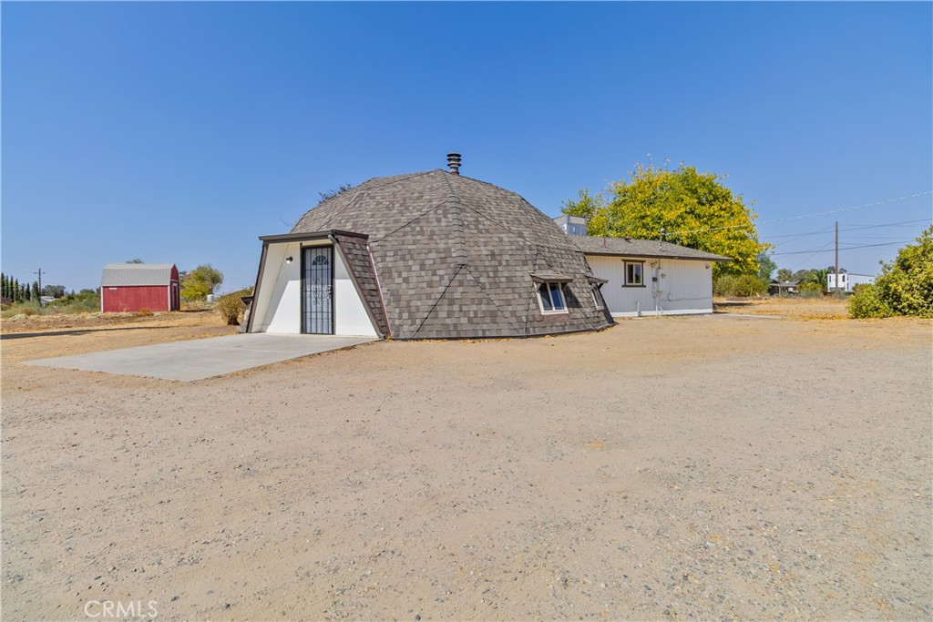 main property photo 43