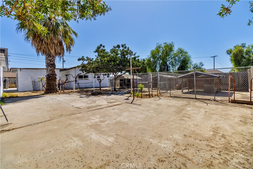 main property photo 24
