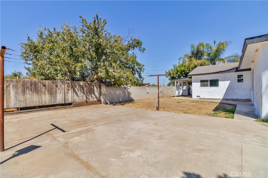 main property photo 25