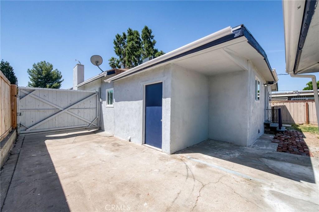 main property photo 29