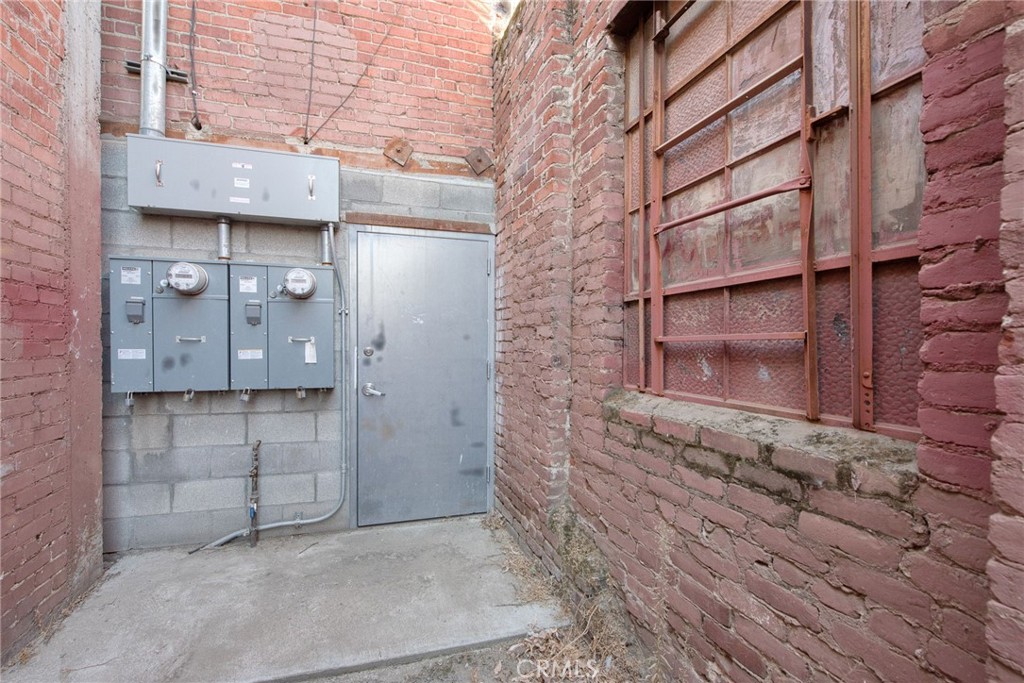 main property photo 34