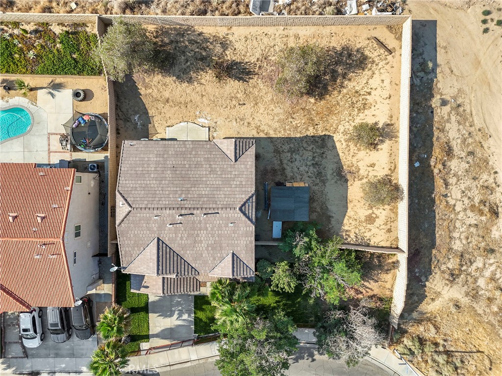 main property photo 29
