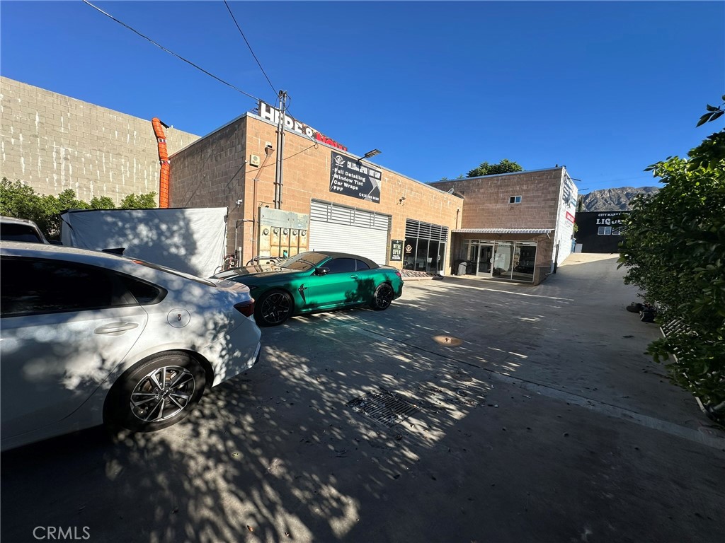 main property photo 13