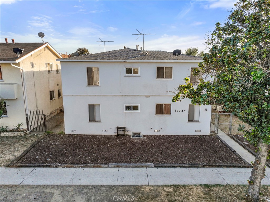 main property photo 7
