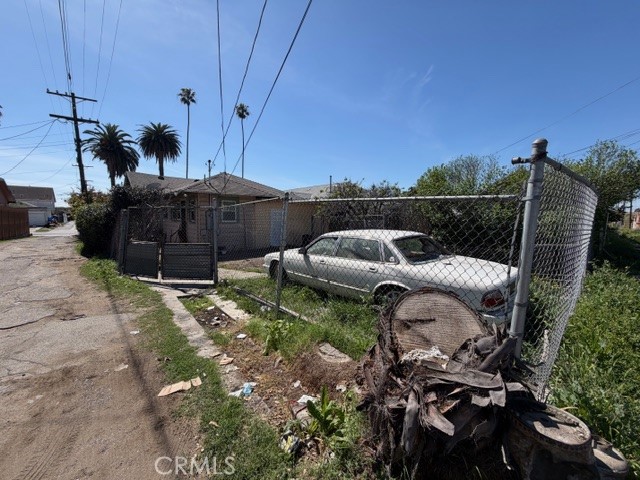 main property photo 10