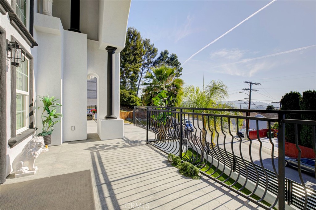 main property photo 44