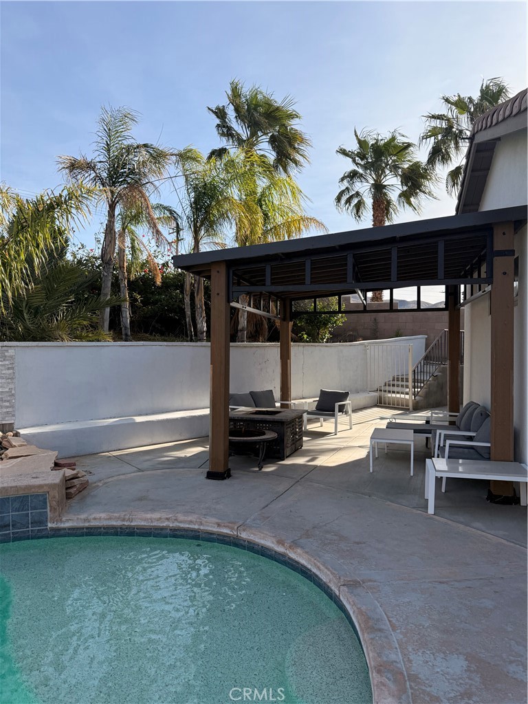 main property photo 9