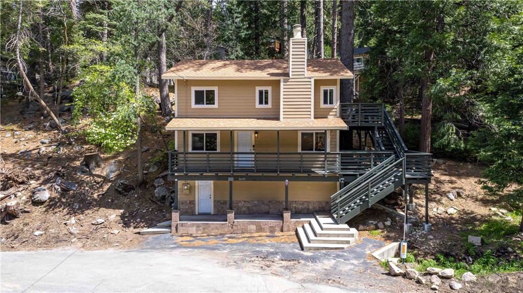 main property photo 11