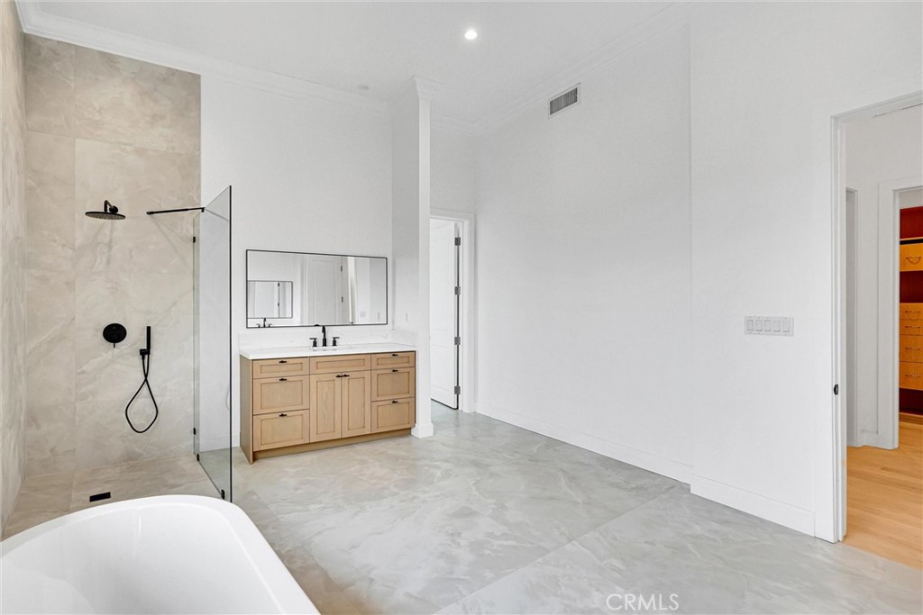 main property photo 63