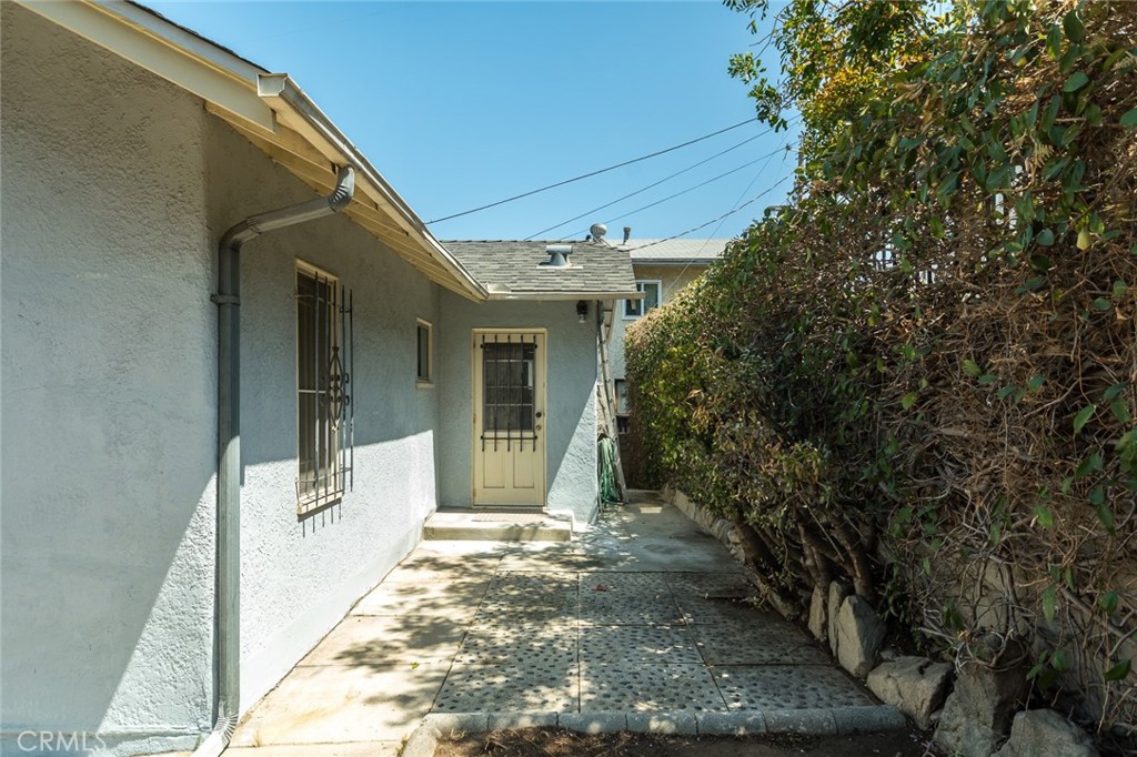 main property photo 23
