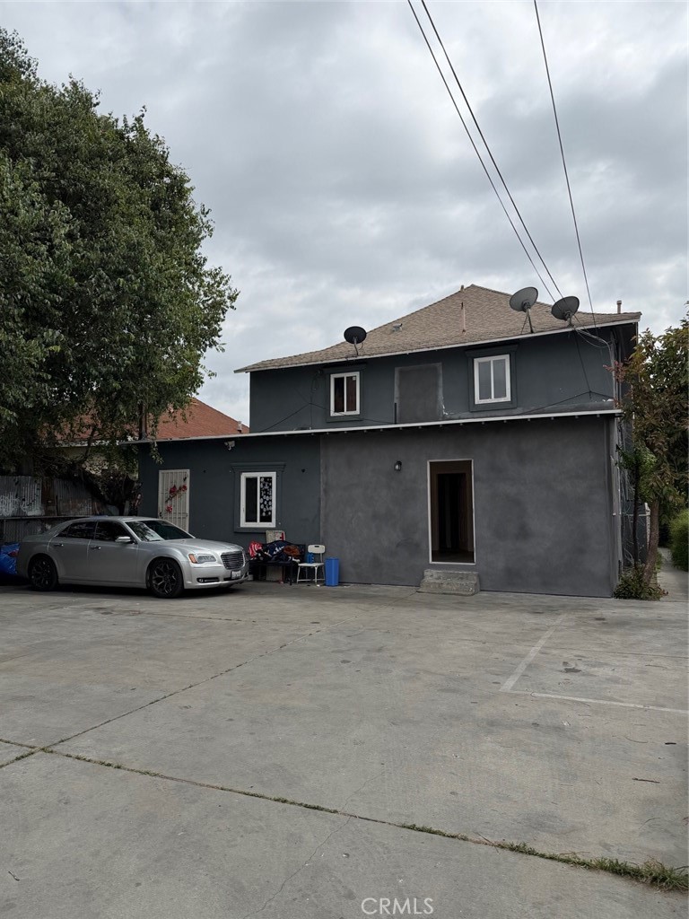 main property photo 9