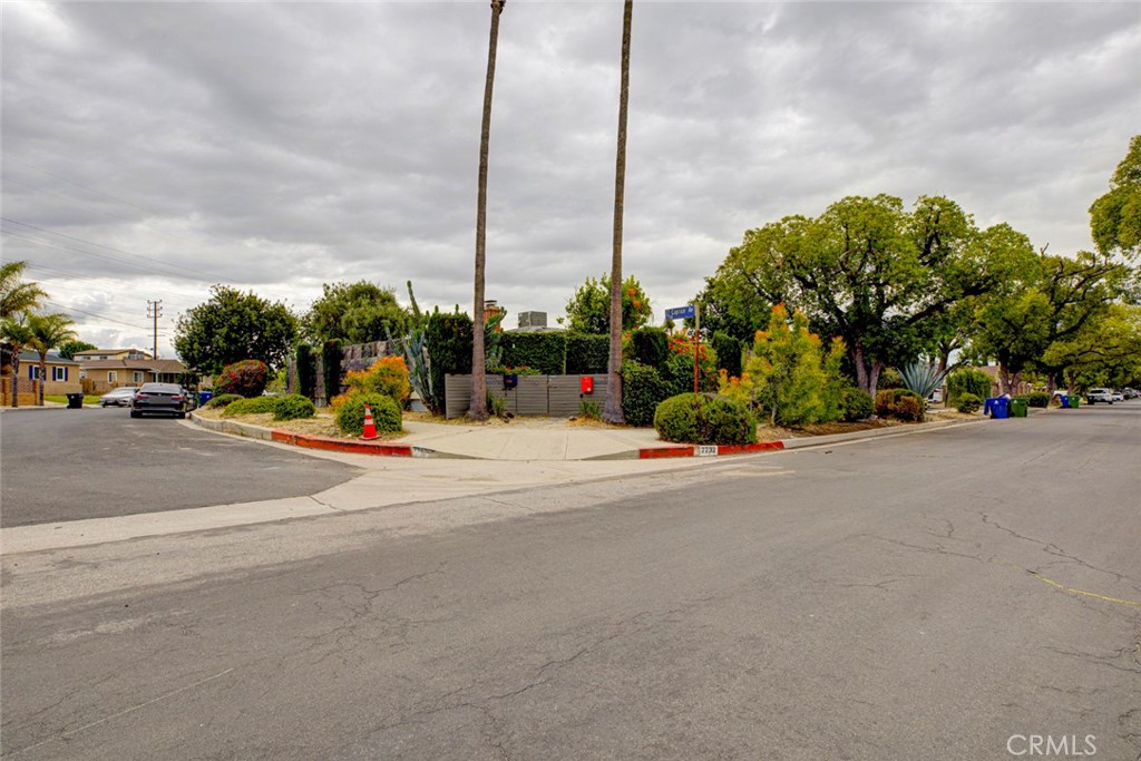 main property photo 44