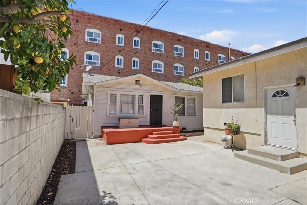main property photo 14