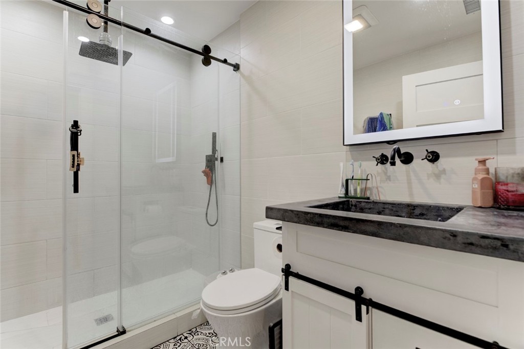 main property photo 69