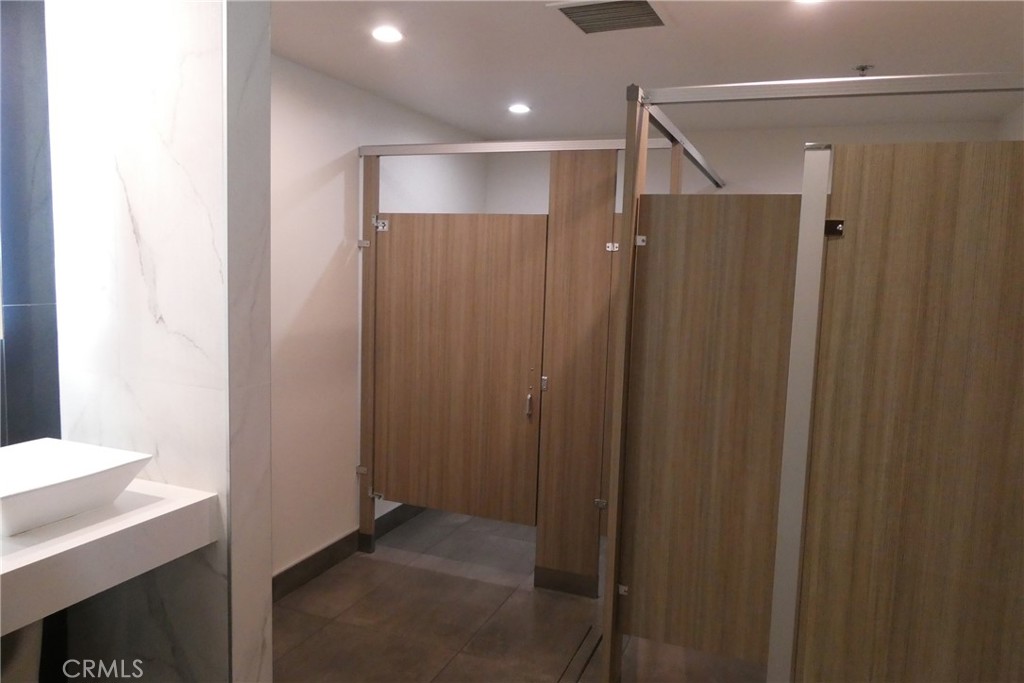 main property photo 64
