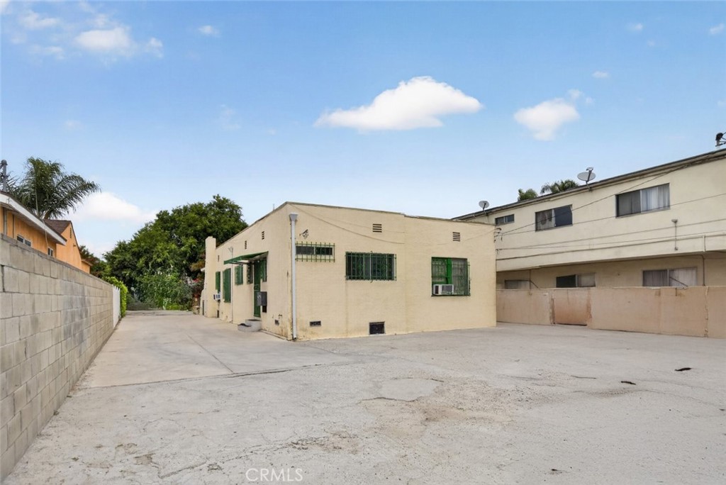 main property photo 21