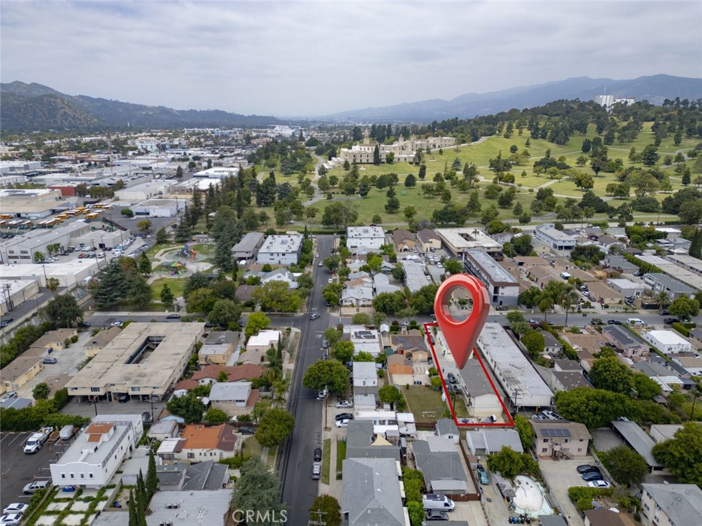 main property photo 34
