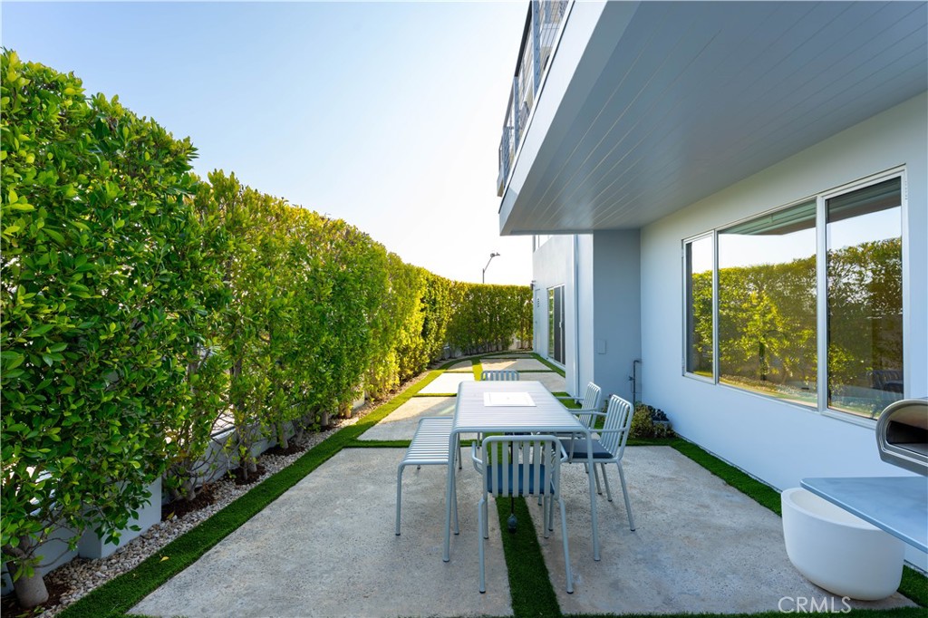 main property photo 60