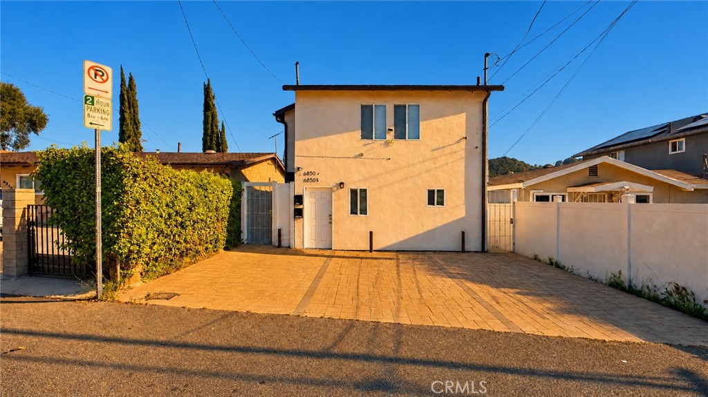 main property photo 5