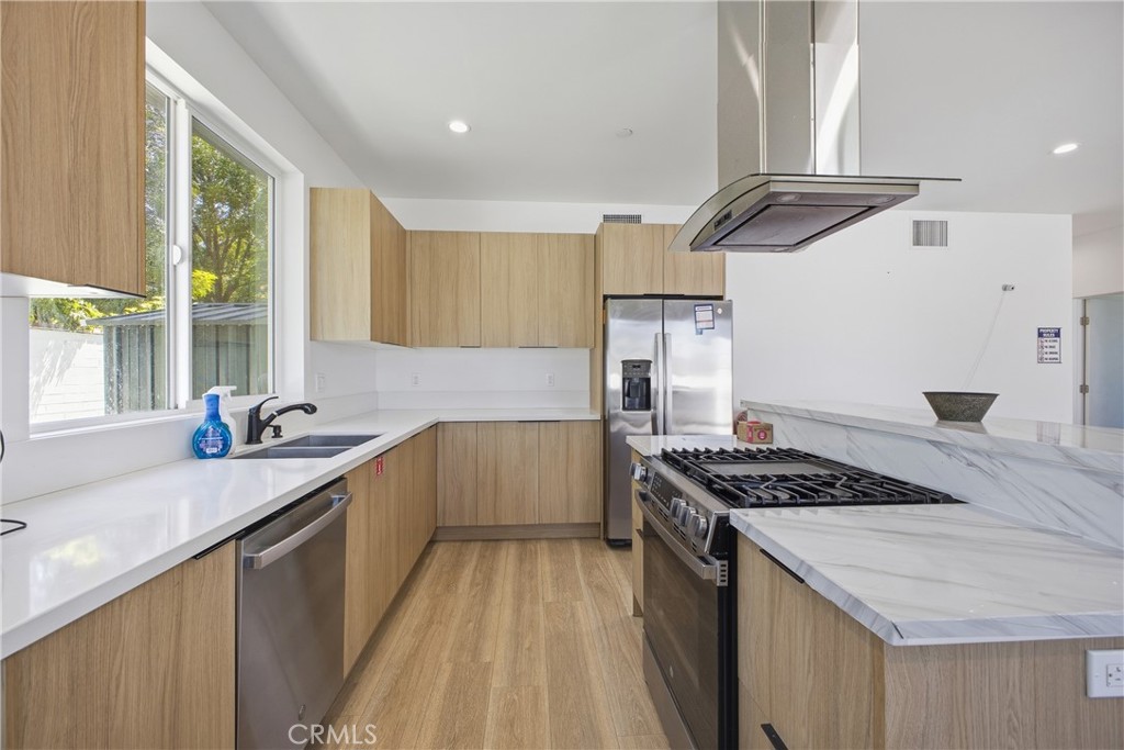 main property photo 70