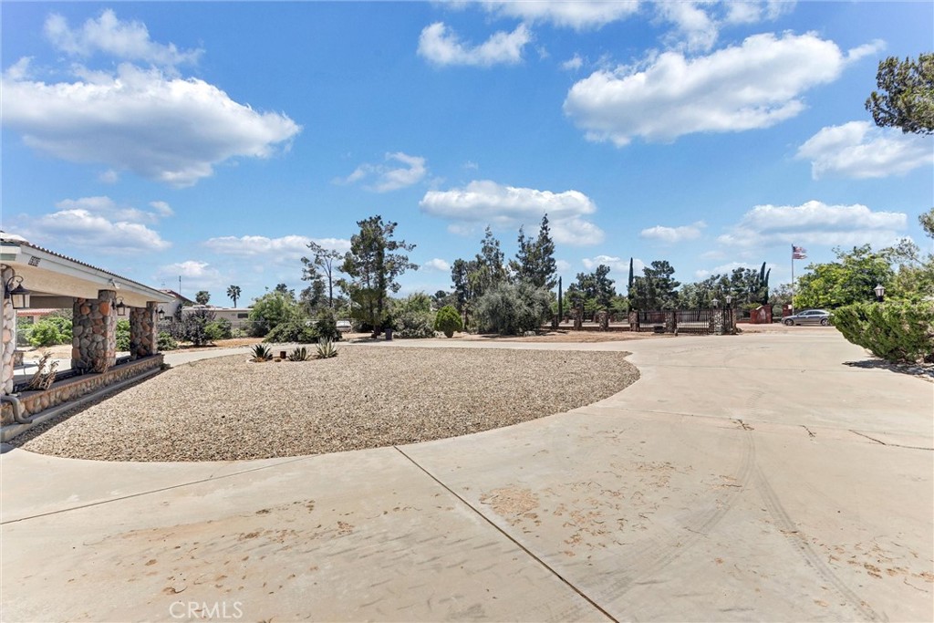 main property photo 50