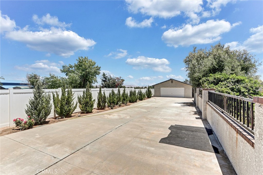main property photo 58