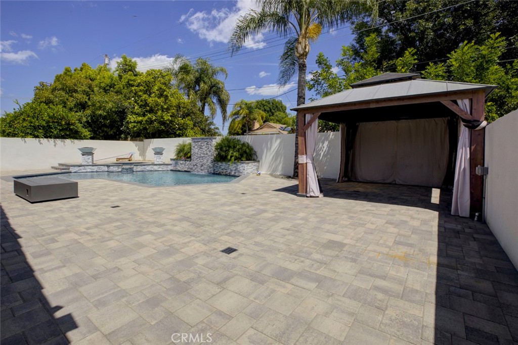 main property photo 65