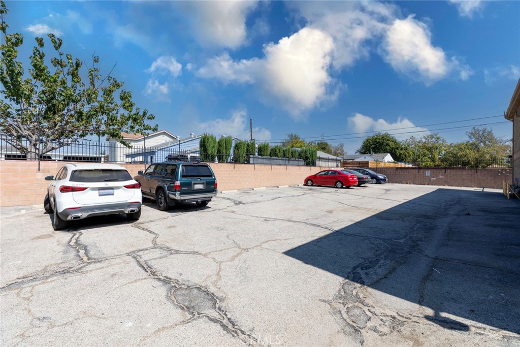 main property photo 13