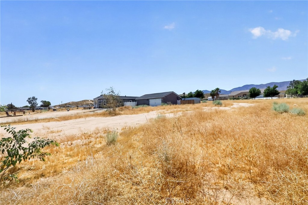 main property photo 20