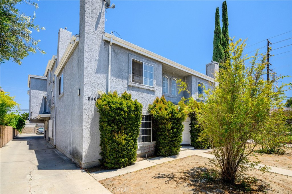 main property photo 17