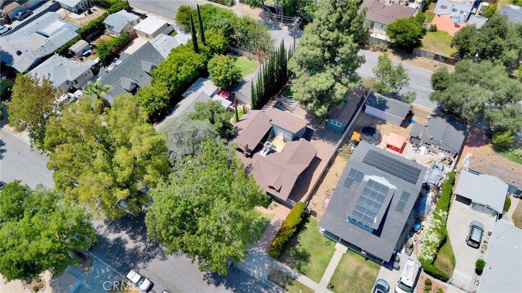 main property photo 47