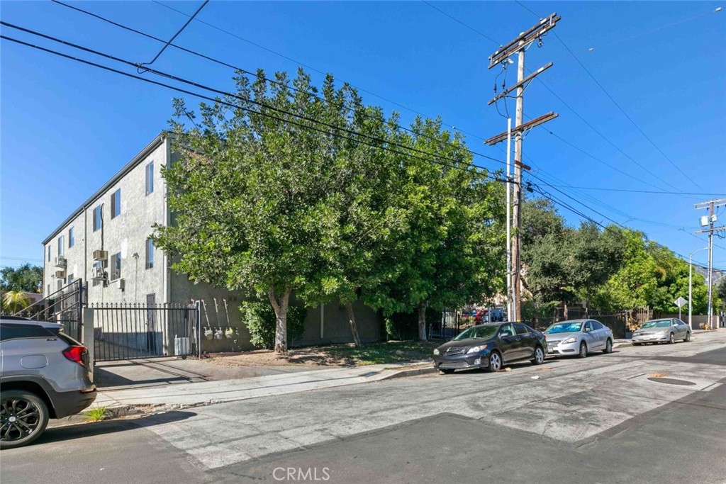 main property photo 27