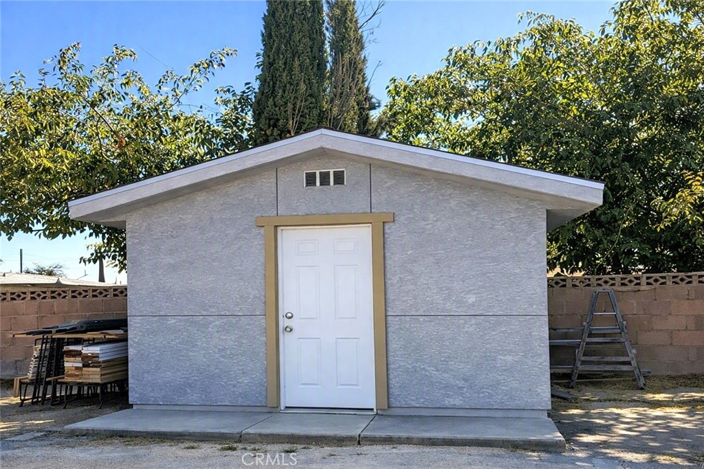 main property photo 12