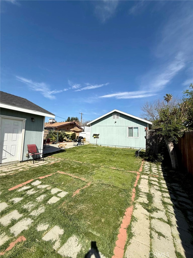 main property photo 12