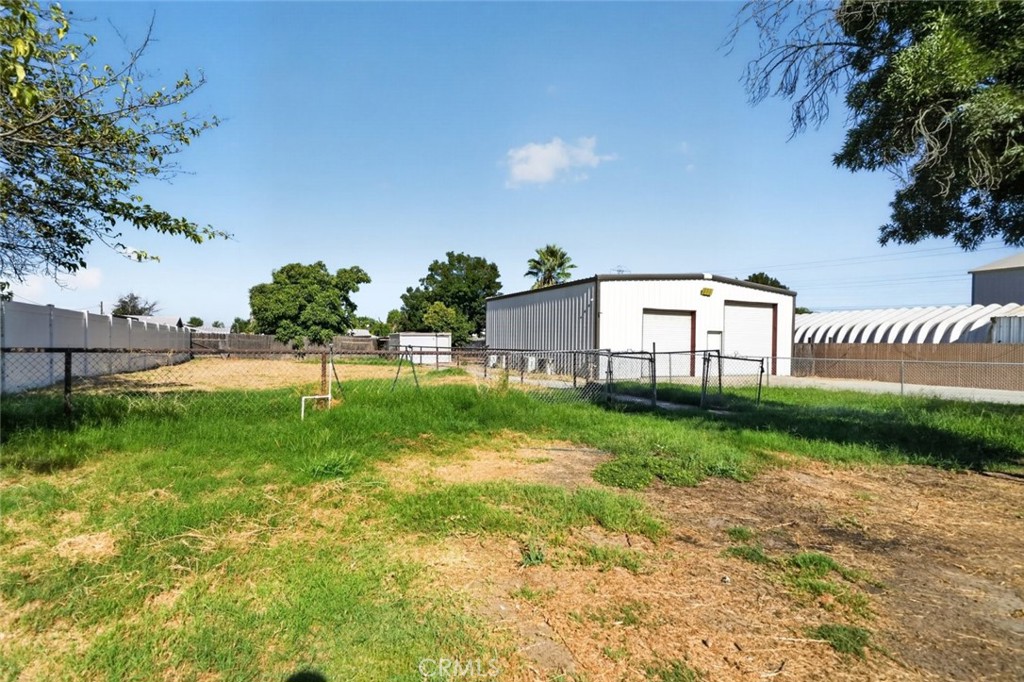main property photo 36