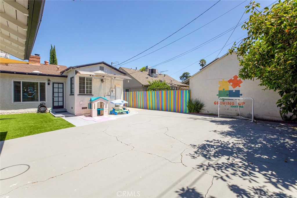 main property photo 41
