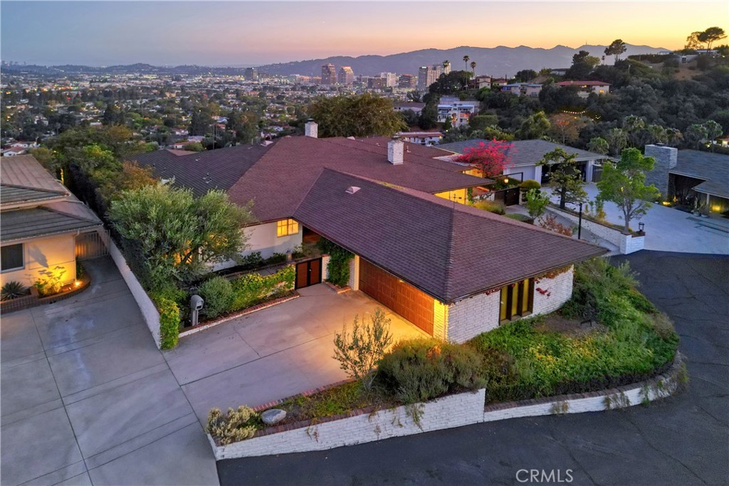 main property photo 45