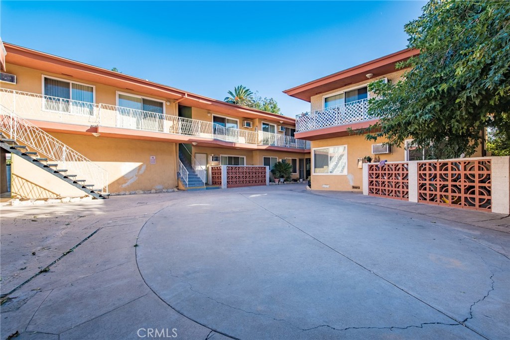 main property photo 18