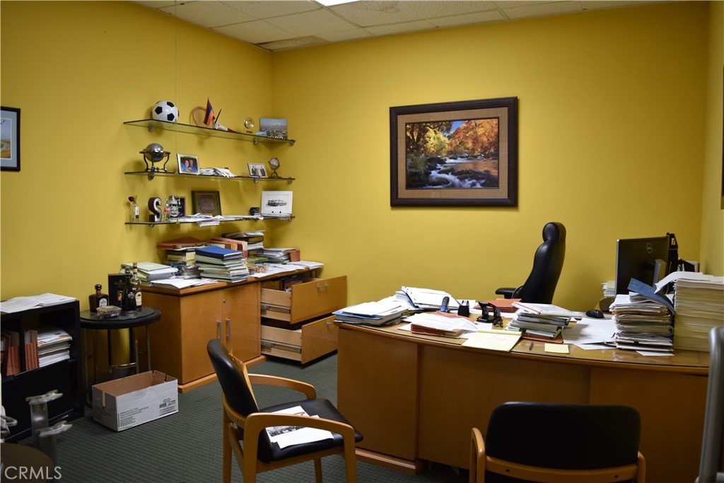 main property photo 9